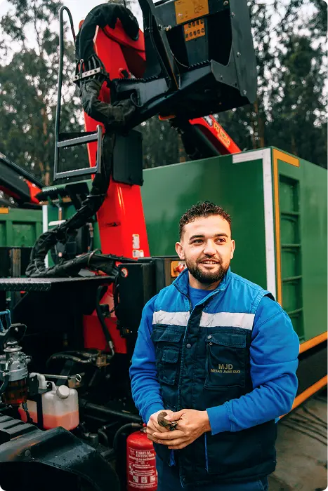Equipa da Metais Jaime Dias em operação no parque industrial
